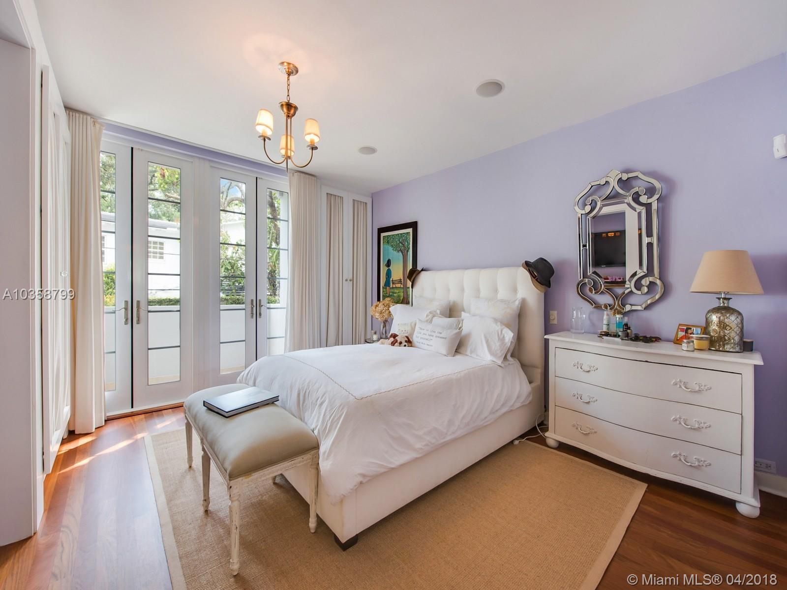 1020 Hardee Road Coral Gables, FL 33146 - Photo 8 of 18 Gallery Image 8