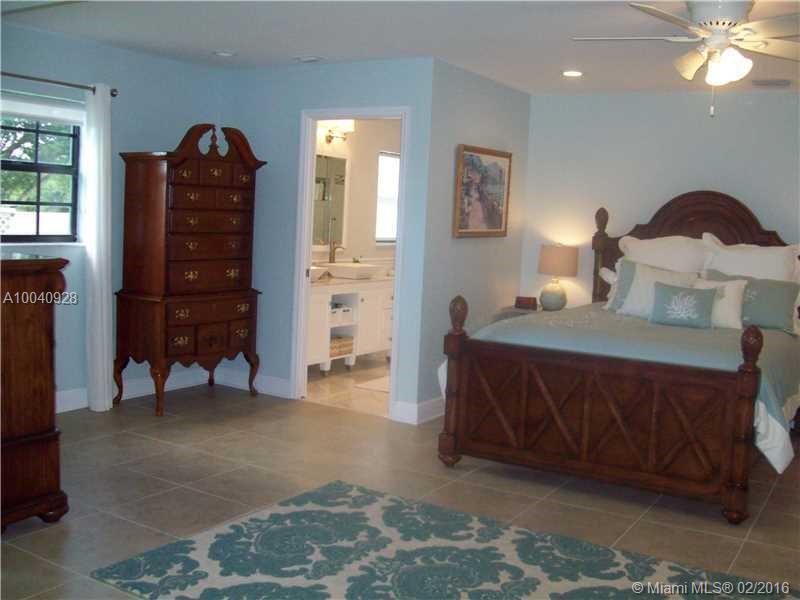 19650 Southwest 207th Avenue Miami, FL 33187 - Photo 21 of 34