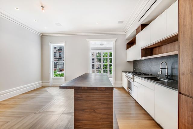 588 Madison Street, Unit TRIPLEX Brooklyn, NY 11221 - Photo 3 of 14