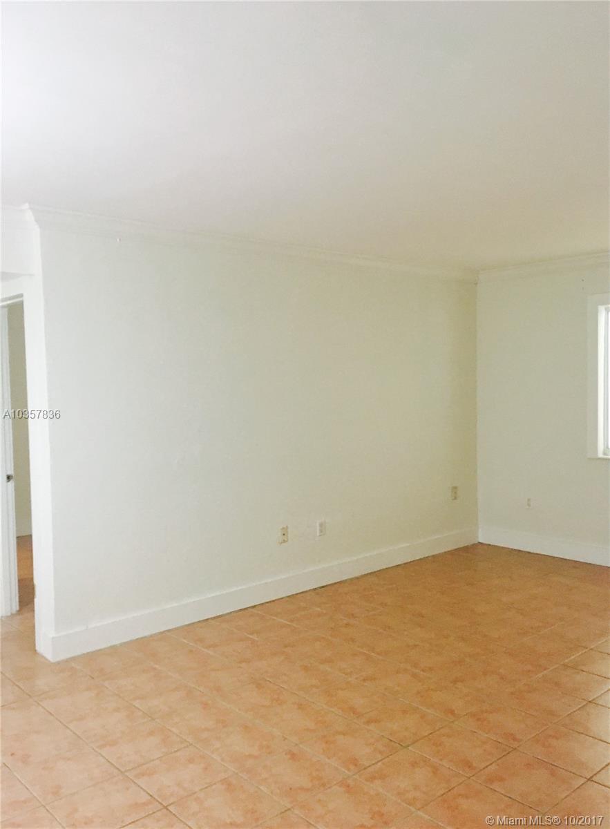 8607 Southwest 68th Court, Unit 24 Pinecrest, FL 33156 - Photo 3 of 5