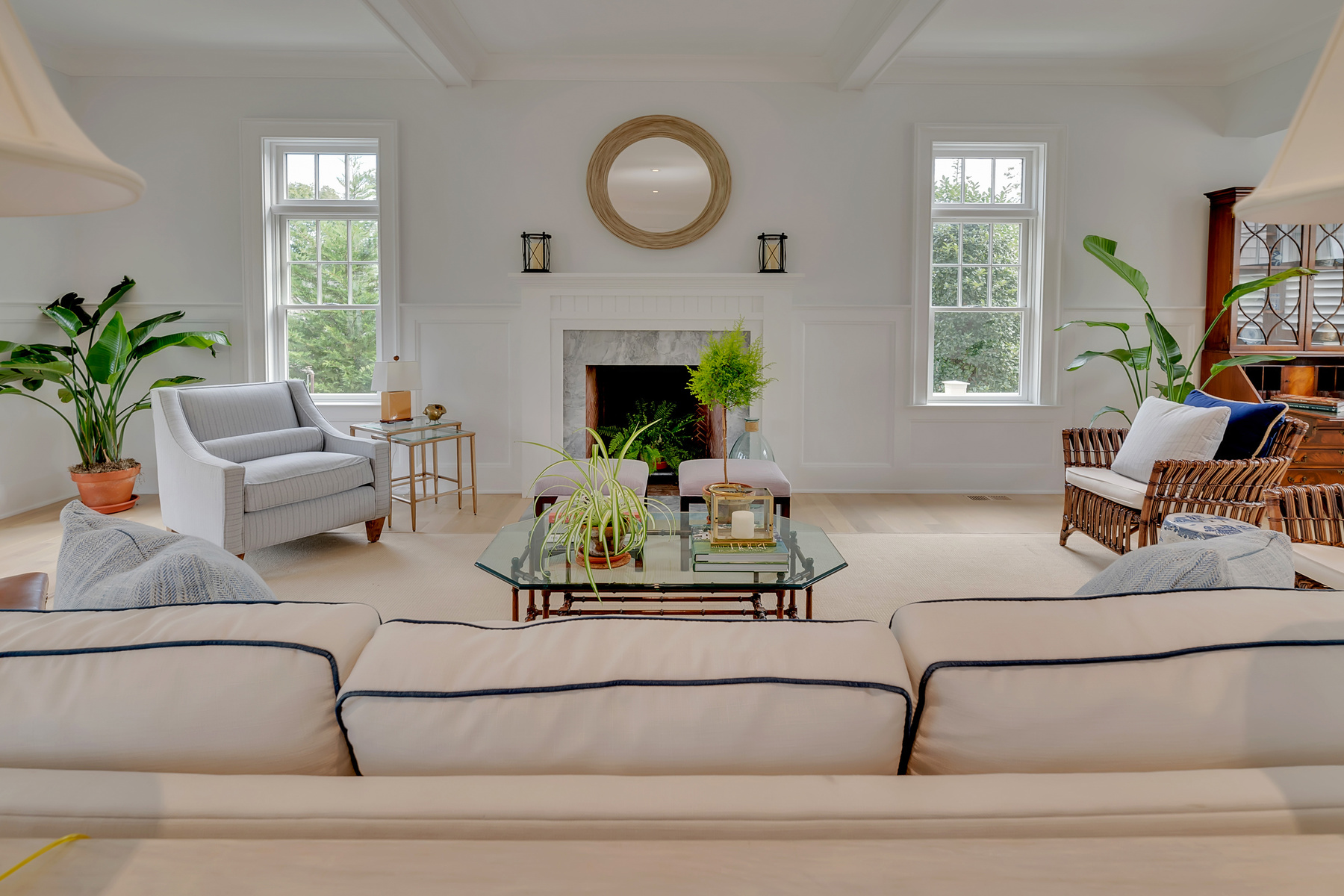 166 Maple Lane Bridgehampton, NY 11932 - Photo 2 of 20