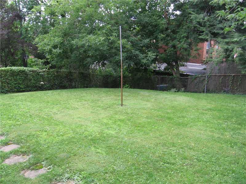 2752 Mt Royal Road Pittsburgh, PA 15217 - Photo 16 of 17 Gallery Image 16