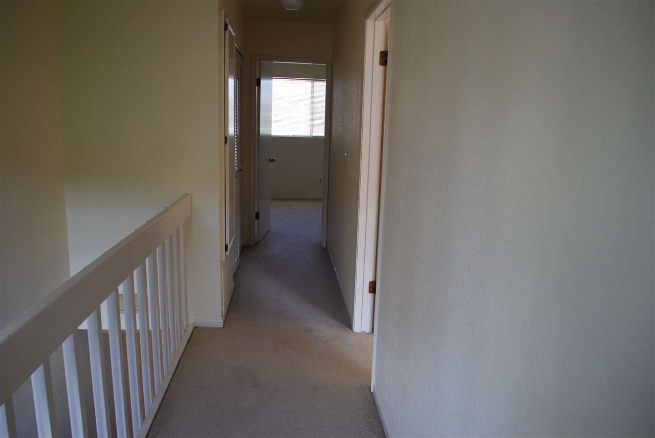 2372 Altisma Way, Unit C Carlsbad, CA 92009 - Photo 16 of 16 Upper hallway