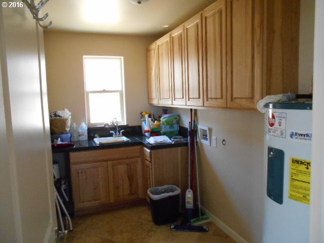 26693 Grand View Road Canyon City, OR 97820 - Photo 19 of 32