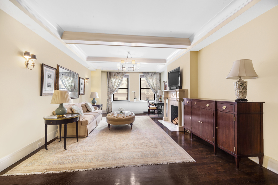 129 East 82nd Street, Unit 2C Manhattan, NY 10028 - Photo 3 of 9