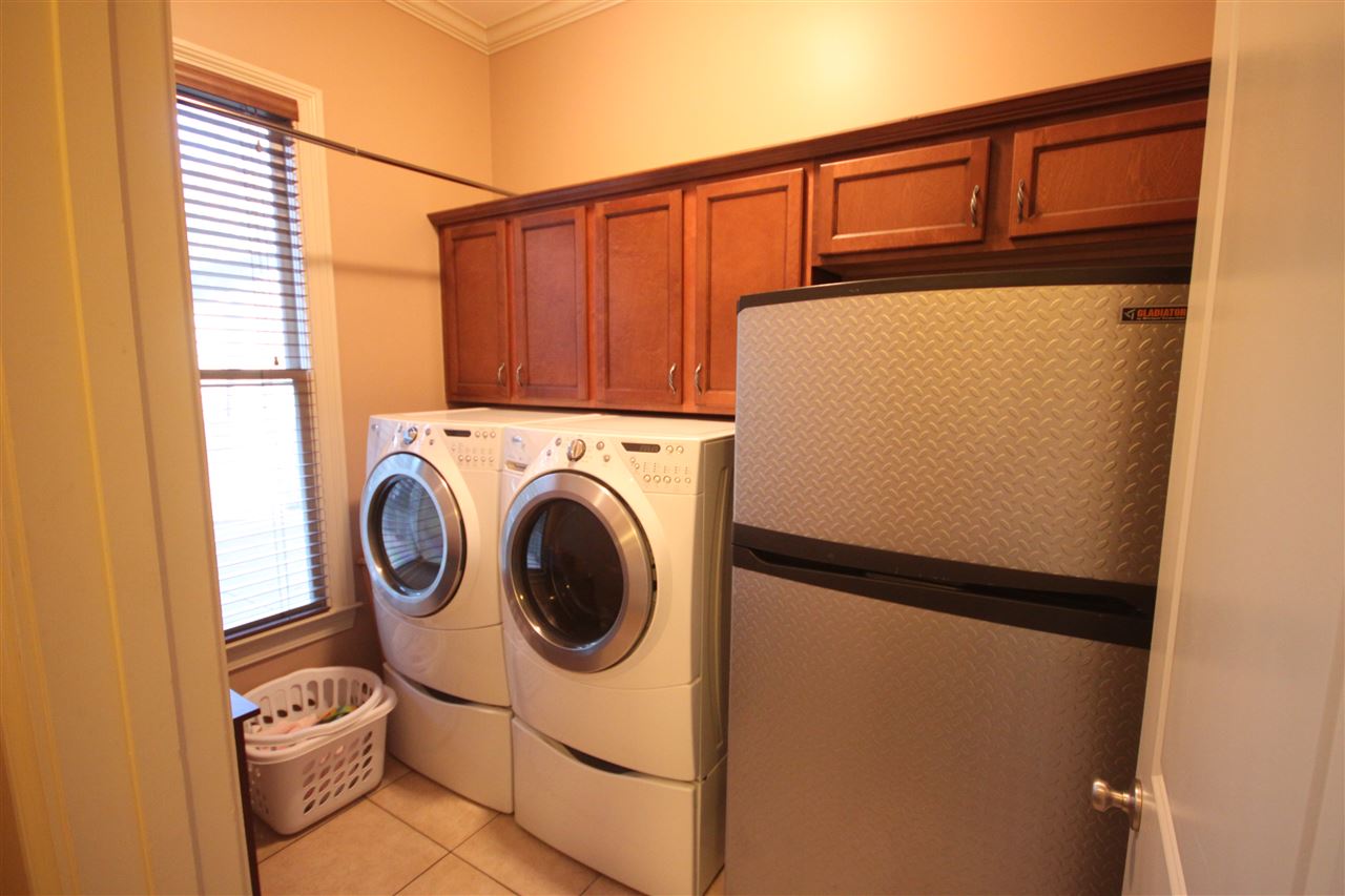 4932 Cole Road Memphis, TN 38117 - Photo 18 of 23 Gallery Image 18