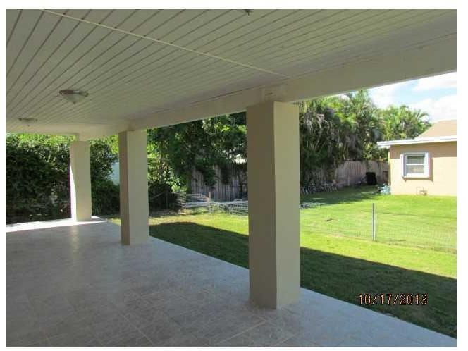 5879 Southwest 59th Street Miami, FL 33143 - Photo 6 of 28