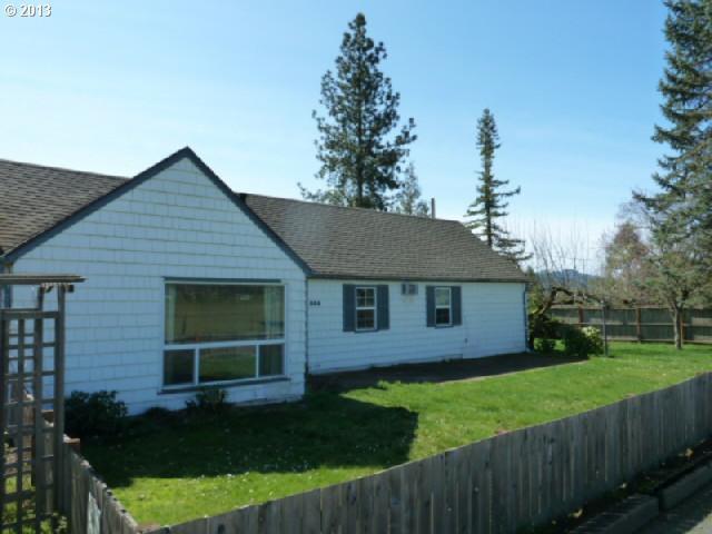 335 Fir Vista Road Sutherlin, OR 97479 - Photo 1 of 13