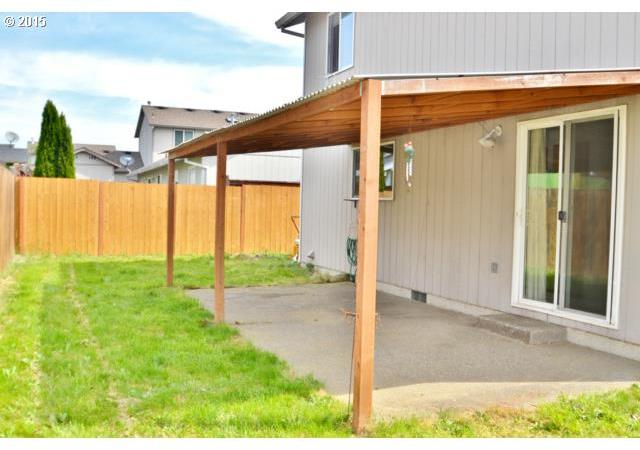 1017 Southwest Ivory Loop Gresham, OR 97080 - Photo 14 of 15