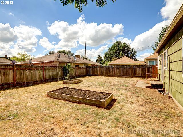 2030 North Rosa Parks Way Portland, OR 97217 - Photo 16 of 16 Gallery Image 16