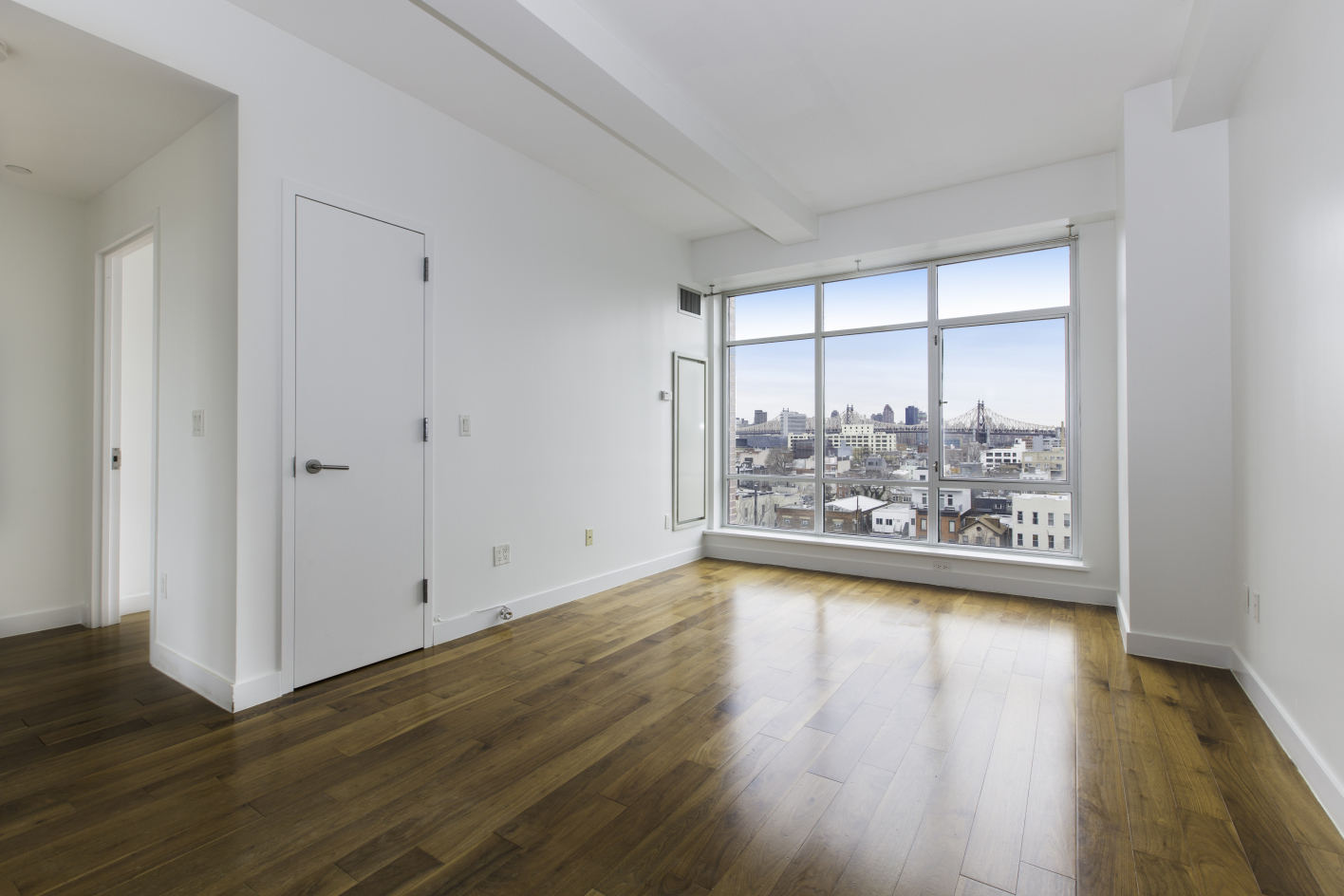 10-63 Jackson Avenue, Unit 7G Queens, NY 11101 - Photo 2 of 13