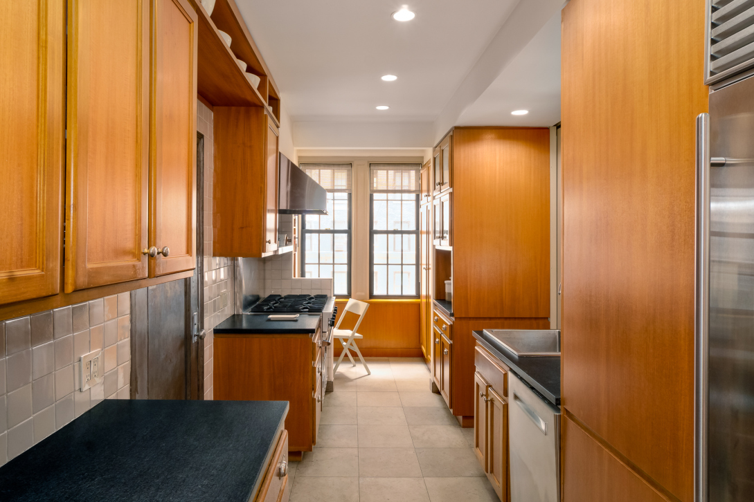 1185 Park Avenue, Unit 2F Manhattan, NY 10128 - Photo 2 of 9