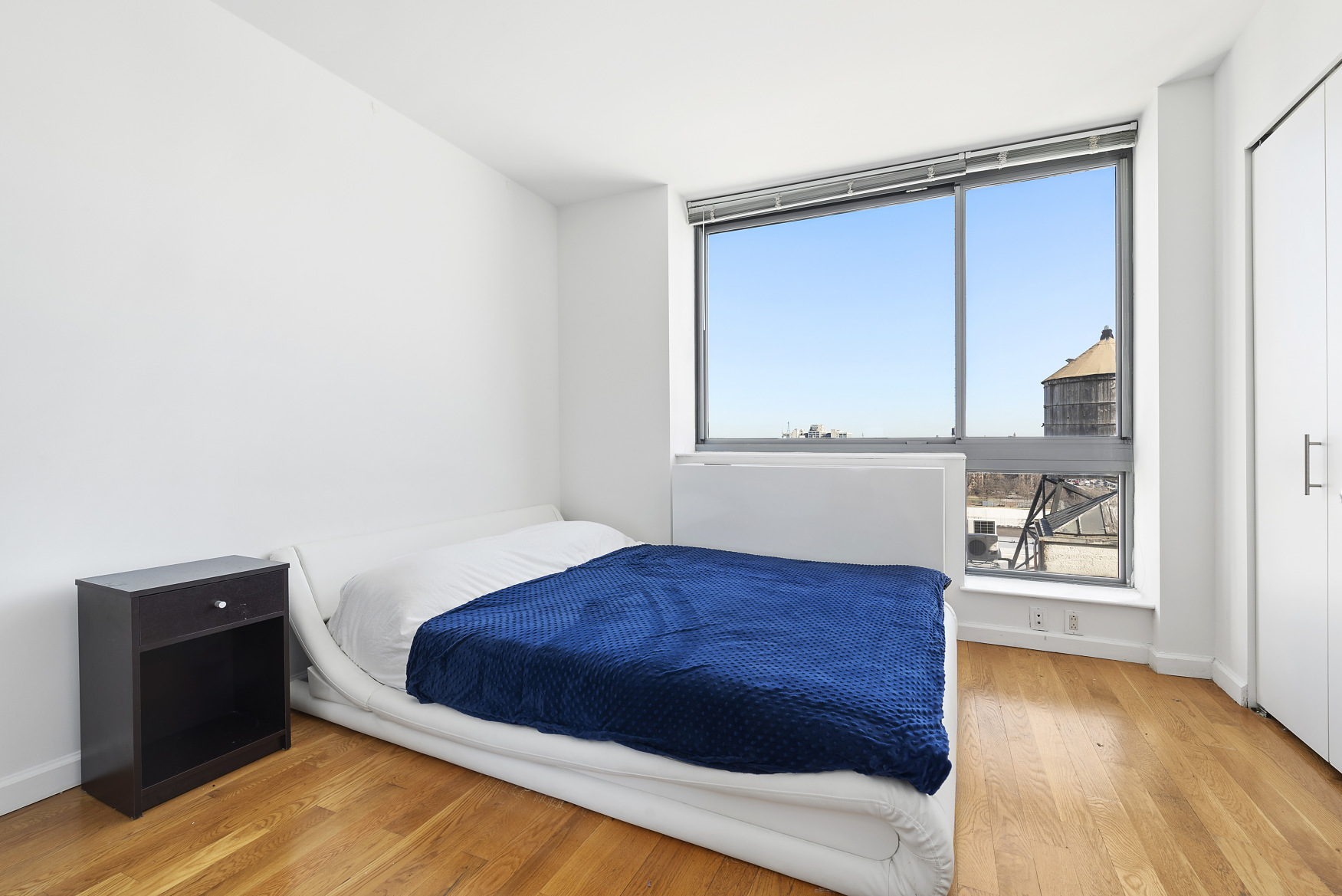 257 Gold Street, Unit 14Z Brooklyn, NY 11201 - Photo 3 of 7