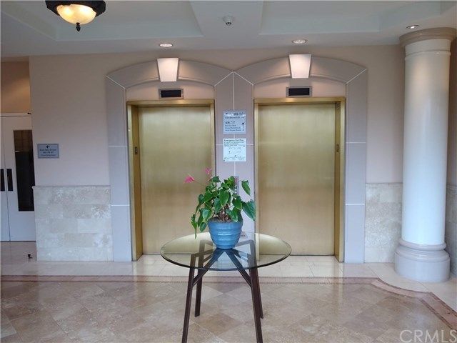 $1,259,000 | 1000 East Ocean Boulevard, Unit 301, Long Beach, CA 90802