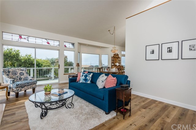 444 Kings Avenue Morro Bay, CA 93442 - Photo 5 of 38