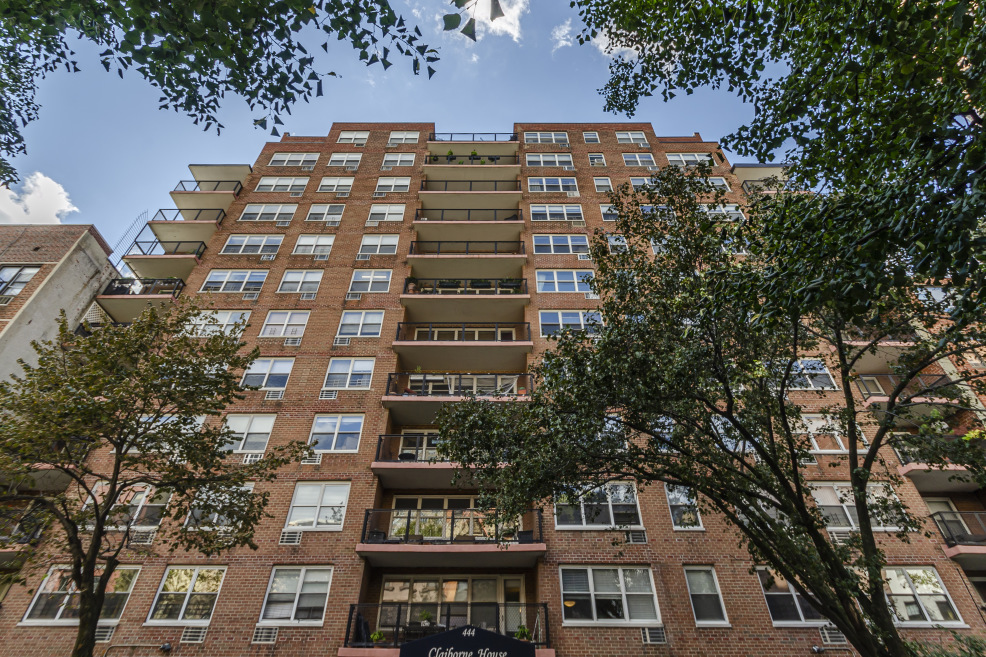 The Claiborne 444 E 84th St, Manhattan, NY 10028 - Photo 4 of 5