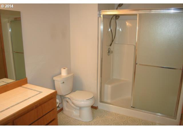 13295 Southwest Hanson Road Beaverton, OR 97008 - Photo 14 of 16 Gallery Image 14