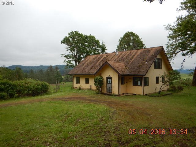 284 Hogan Road Oakland, OR 97462 - Photo 1 of 11