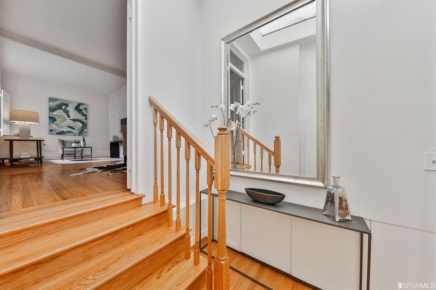 2781 Filbert Street San Francisco, CA 94123 - Photo 4 of 23