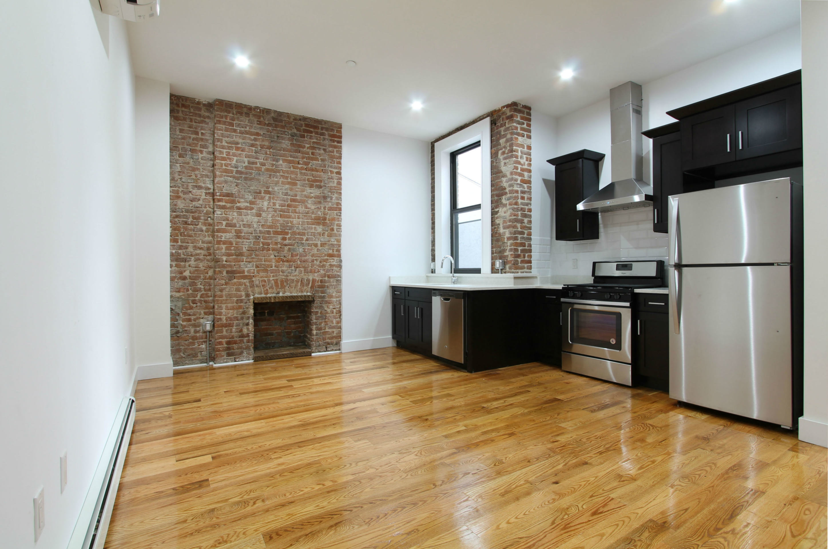 455 Greene Avenue, Unit 1R Brooklyn, NY 11216 - Photo 1 of 4