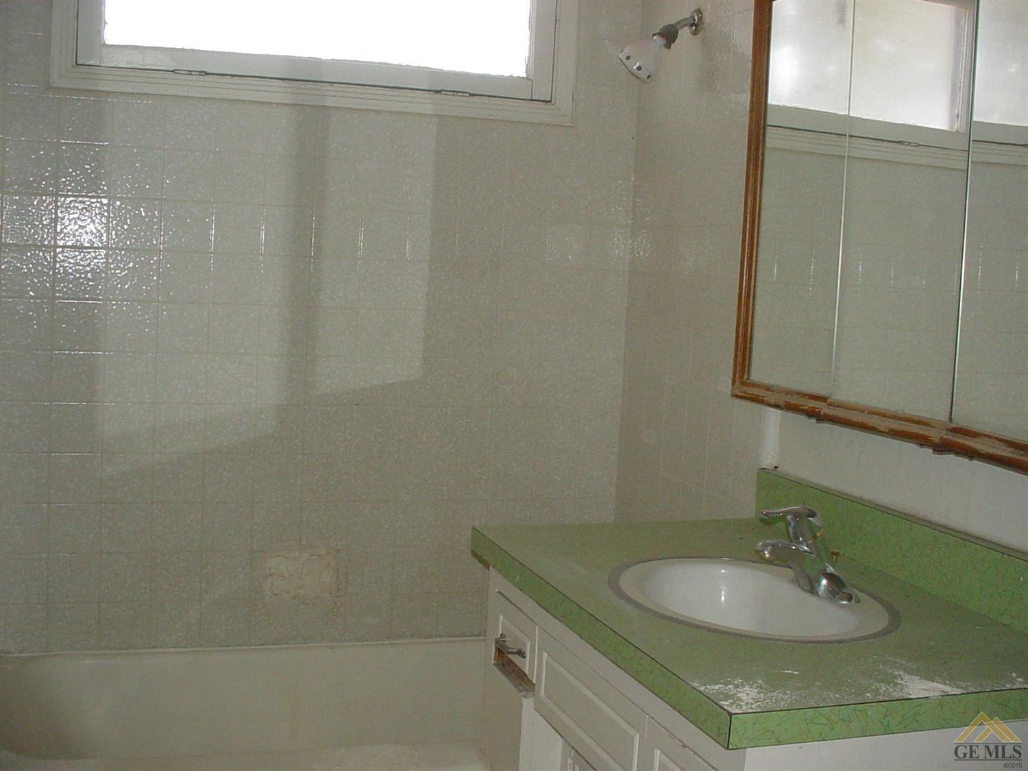 805 Fairfax Road Bakersfield, CA 93306 - Photo 10 of 13 Gallery Image 10
