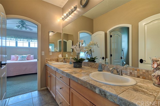 27015 Timberline Terrace Valencia, CA 91381 - Photo 37 of 62