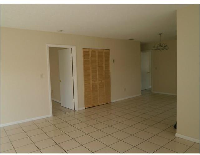 2360 Southwest 80th Terrace Miramar, FL 33025 - Photo 3 of 11