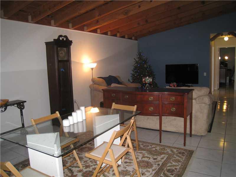 7039 Southwest 115th Place, Unit C27 Miami, FL 33173 - Photo 3 of 9