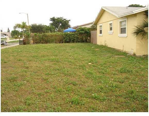 620 Northwest 3rd Way Deerfield Beach, FL 33441 - Photo 3 of 23