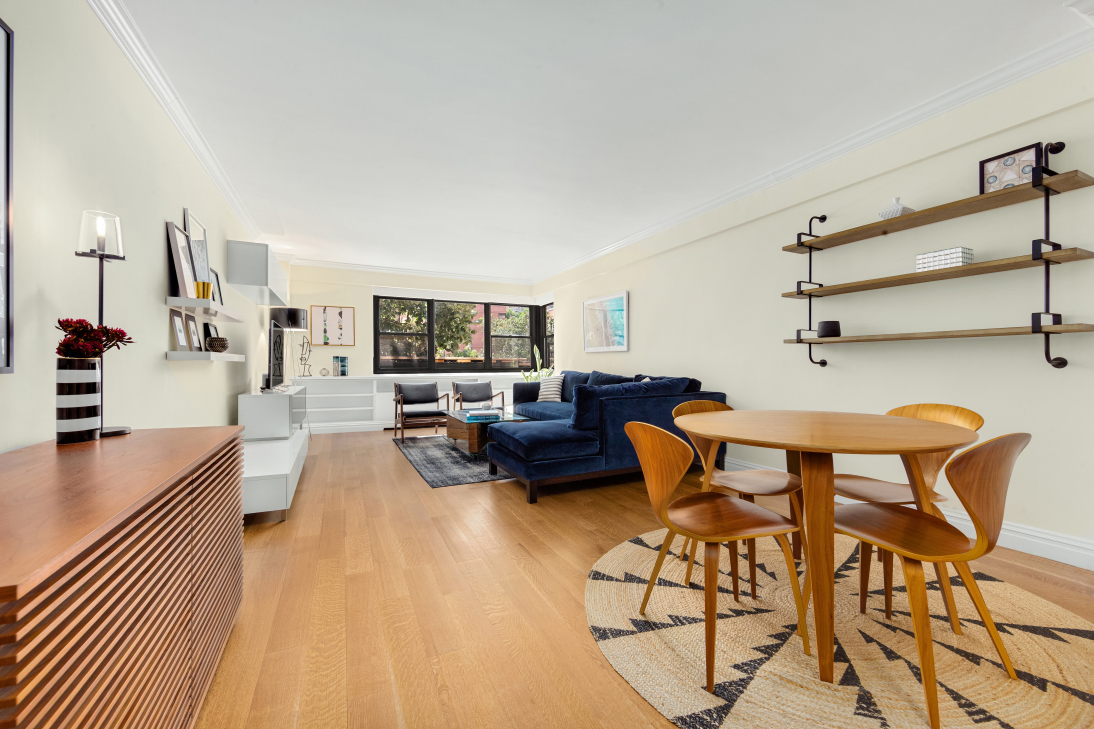 176 East 77th Street, Unit 2J Manhattan, NY 10075 - Photo 2 of 13