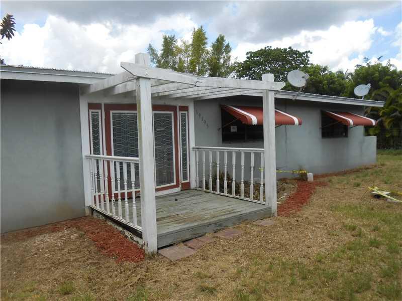 19195 Southwest 354th Street Homestead, FL 33034 - Photo 4 of 19