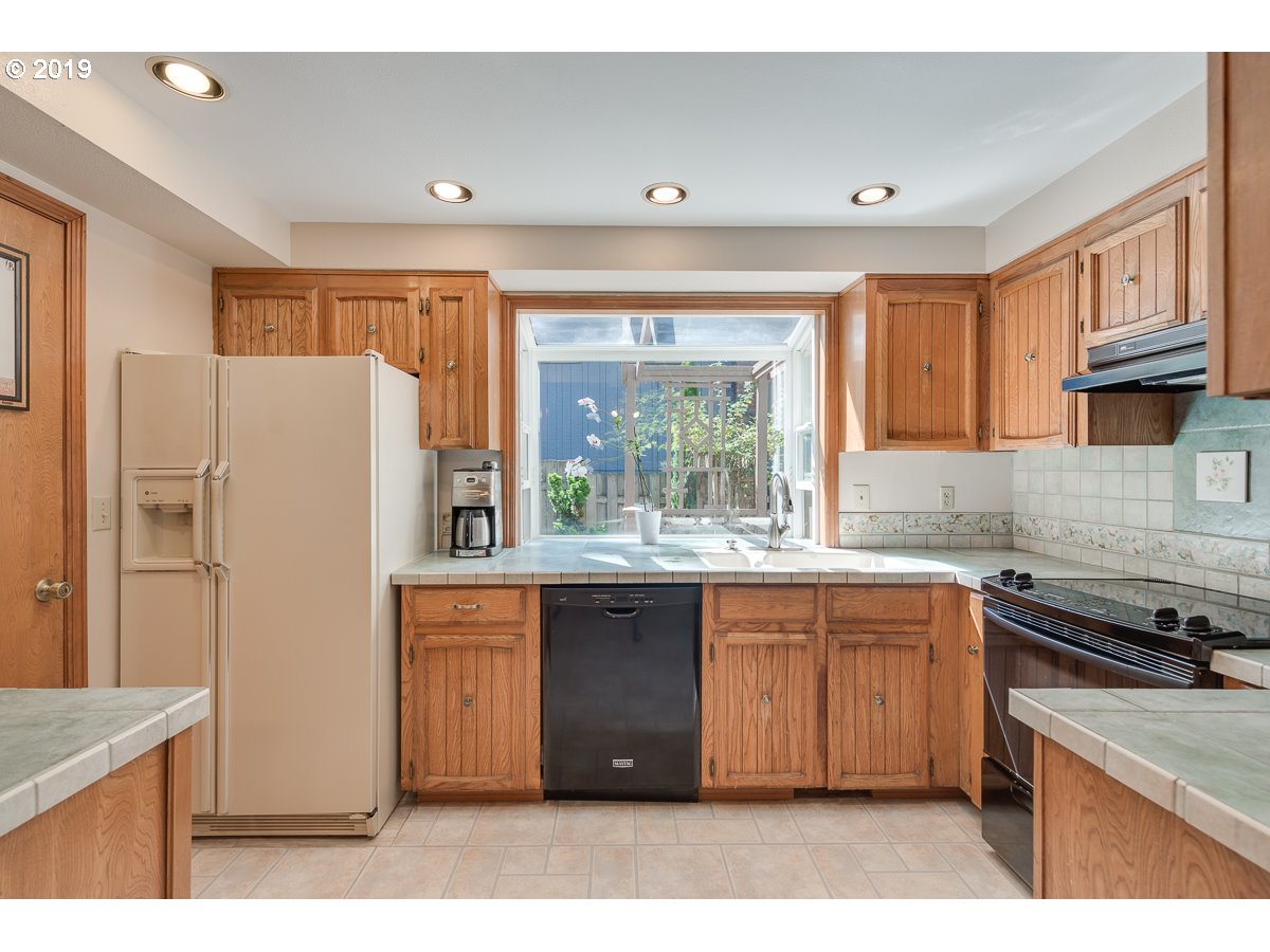 6205 Southwest Wilson Avenue Beaverton, OR 97008 - Photo 6 of 14