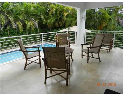 485 Ridgewood Road Key Biscayne, FL 33149 - Photo 15 of 16