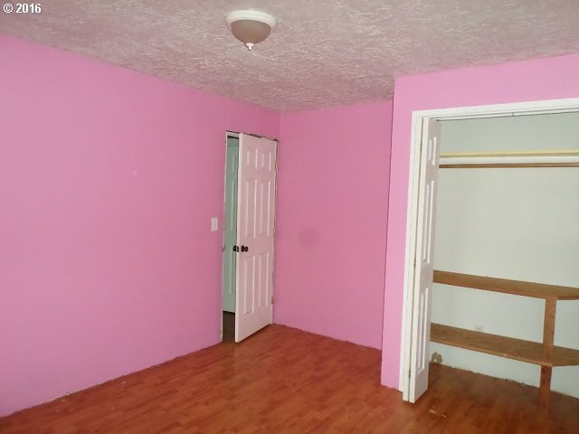 810 Sandy Bend Road Castle Rock, WA 98611 - Photo 5 of 24 Gallery Image 5