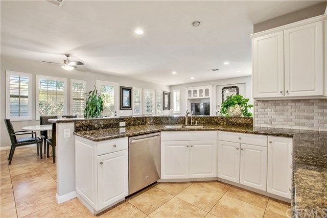 $1,050,000 | 2458 Monaco Terrace, Costa Mesa, CA 92627