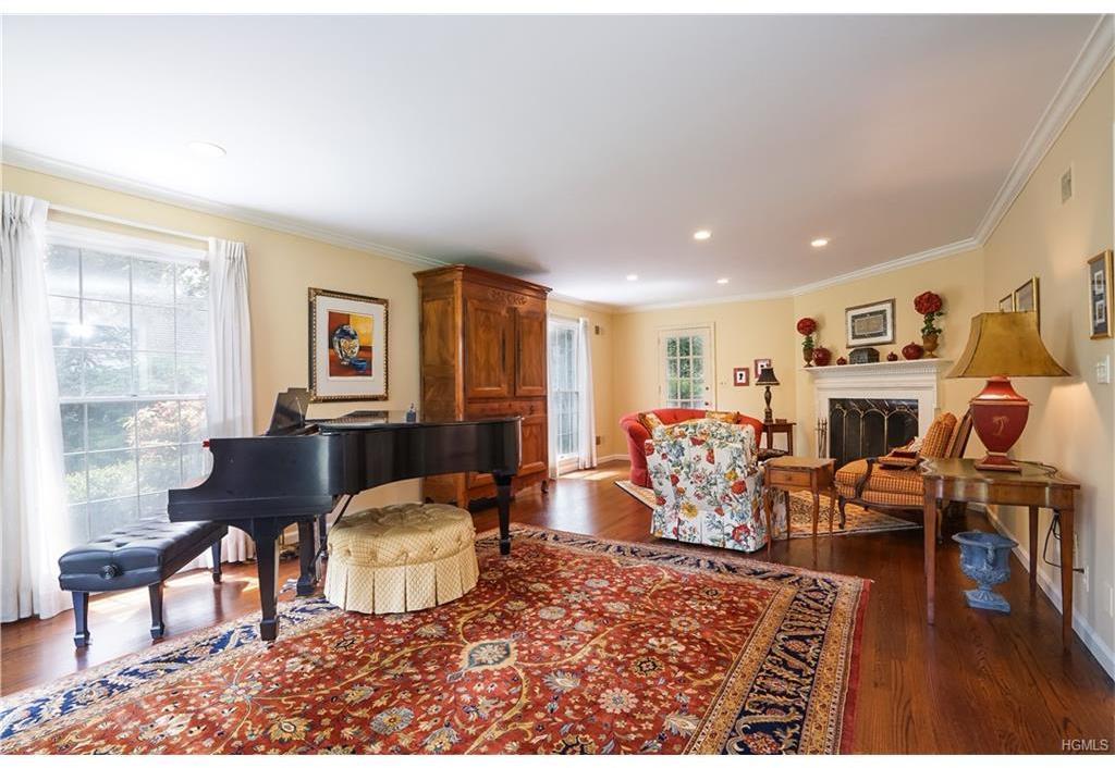 290 Evandale Road Scarsdale, NY 10583 - Photo 4 of 30