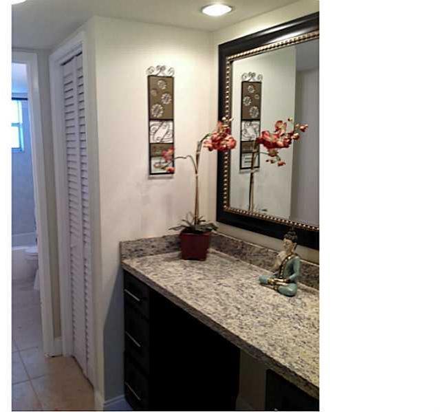 4700 Washington Street, Unit 406 Hollywood, FL 33021 - Photo 25 of 29