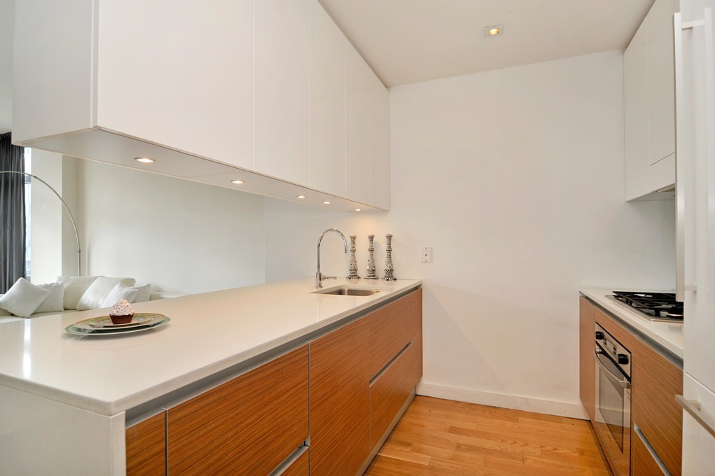 555 West 59th Street, Unit 9D Manhattan, NY 10019 - Photo 3 of 5