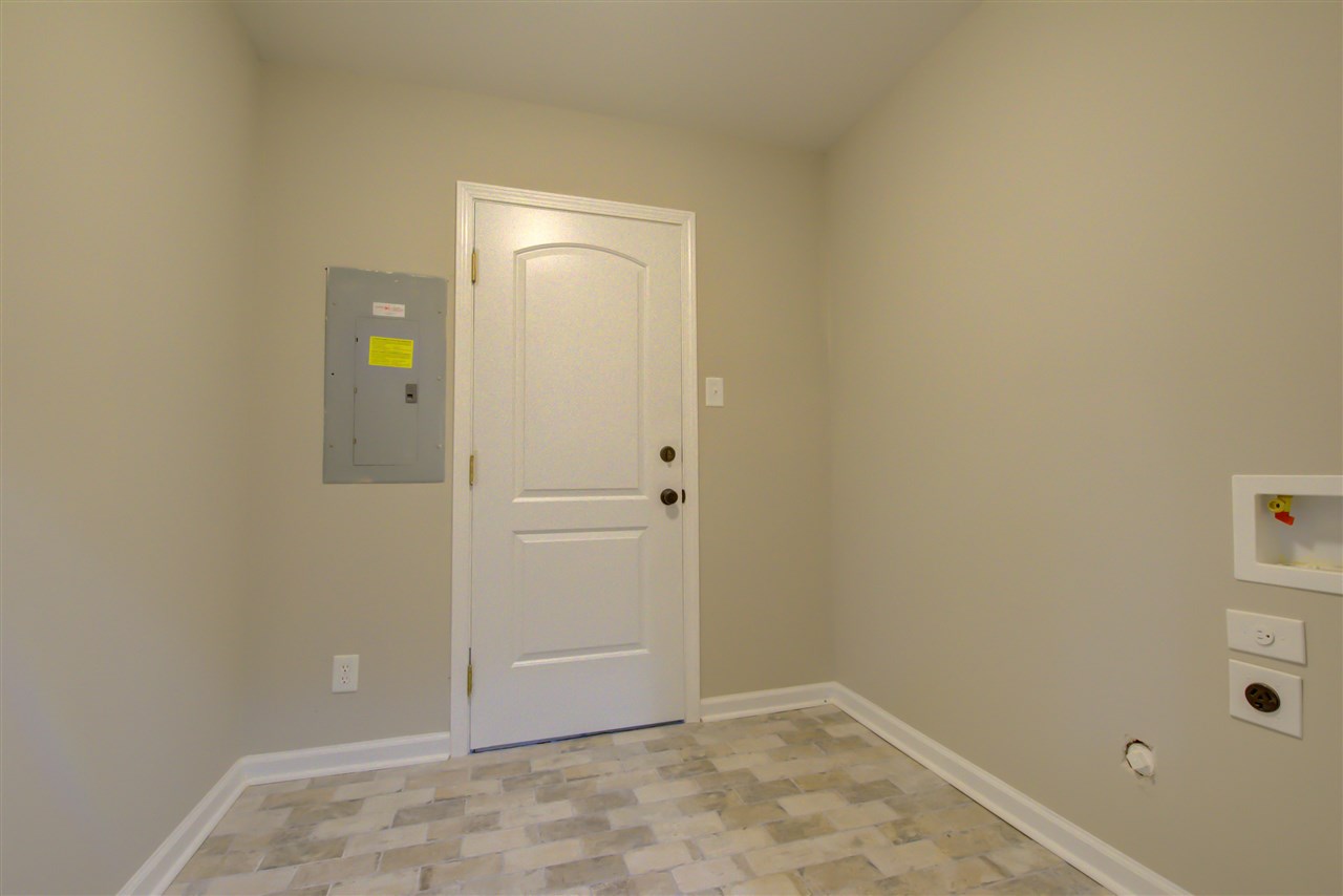 1663 Whitewater Road Memphis, TN 38117 - Photo 12 of 25