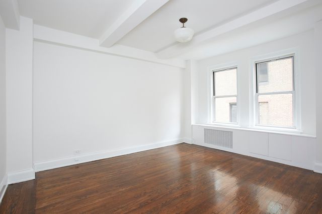 $860,000 | 31 East 12th Street, Unit 6E | Greenwich Village