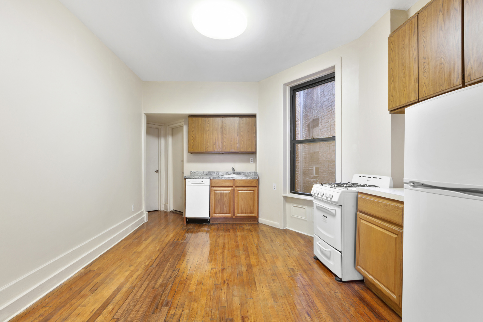 169 West 80th Street, Unit 3A Manhattan, NY 10024 - Photo 3 of 7