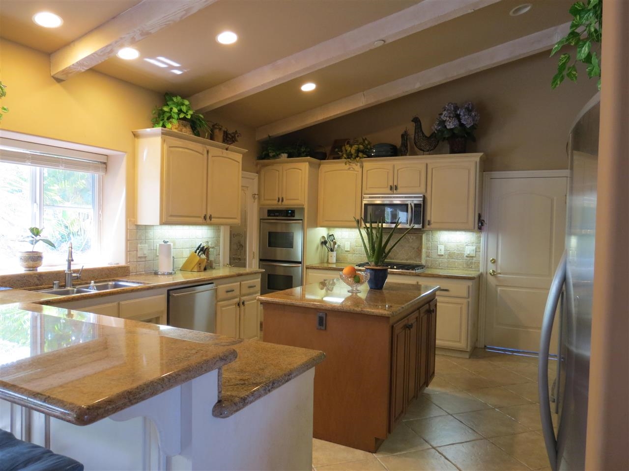 217 Bottlebrush Way Fallbrook, CA 92028 - Photo 6 of 25