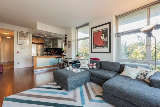 $1,145,000 | 297 Driggs Avenue, Unit 2A | Greenpoint