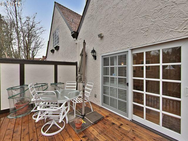9924 Northwest Abbey Road Portland, OR 97229 - Photo 15 of 16 Gallery Image 15