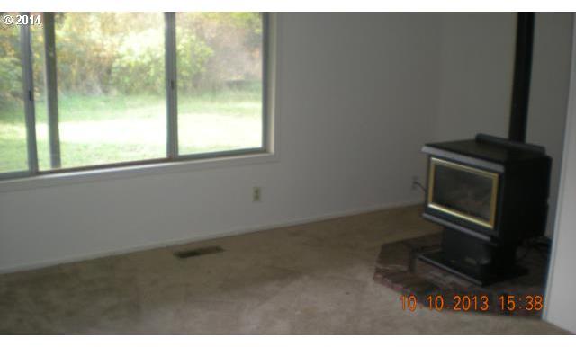 24025 Southwest Middleton Road Sherwood, OR 97140 - Photo 4 of 11