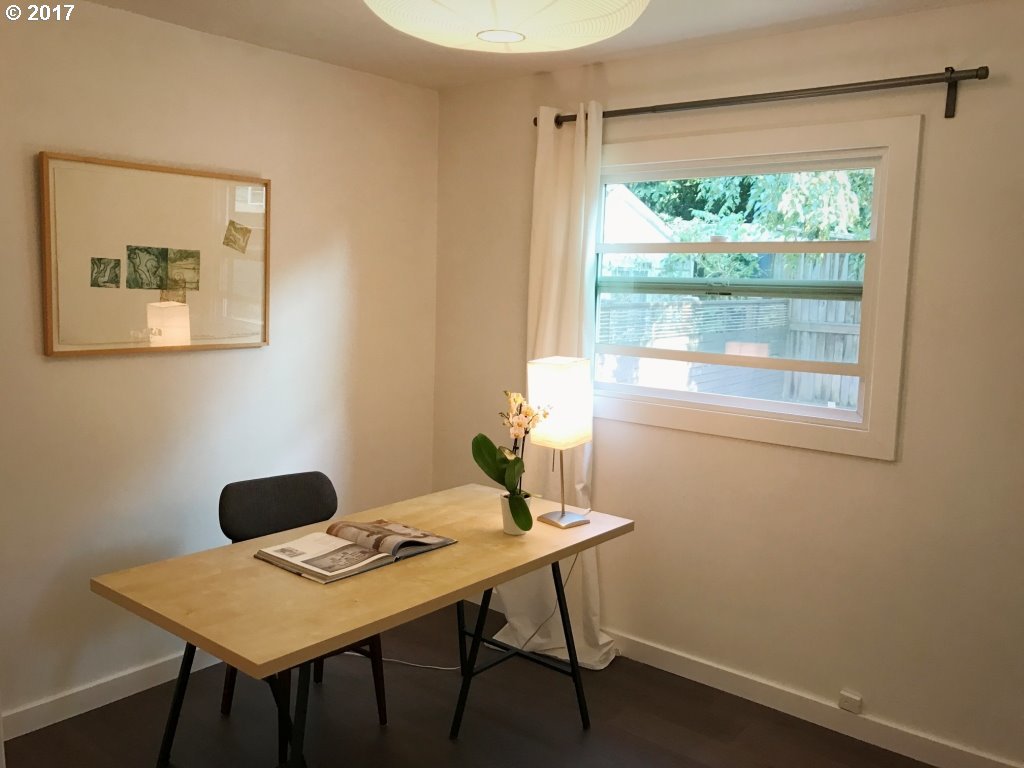 6318 Northeast Prescott Street Portland, OR 97218 - Photo 3 of 12