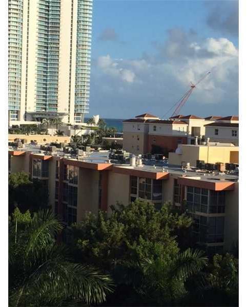 17150 North Bay Road, Unit 2716 Sunny Isles Beach, FL 33160 - Photo 4 of 26