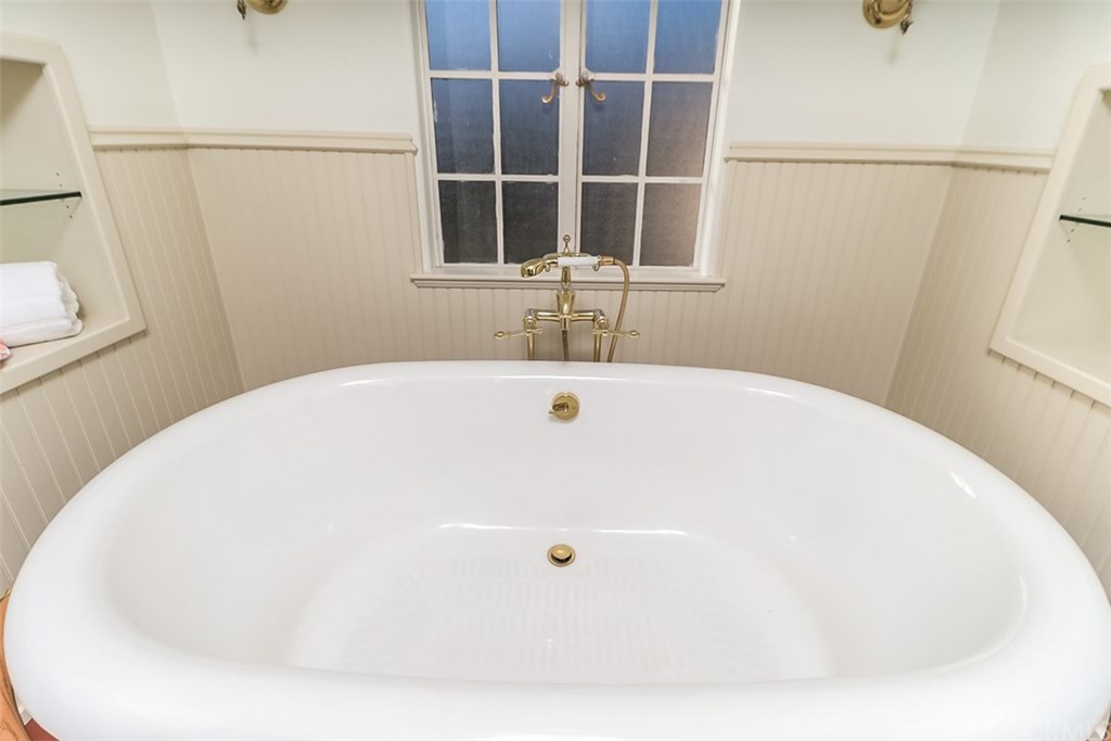 975 Hillcrest Drive Upland, CA 91784 - Photo 41 of 65