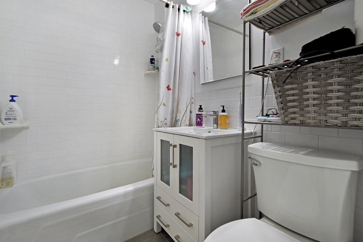 520 East 81st Street, Unit 8M Manhattan, NY 10028 - Photo 5 of 6