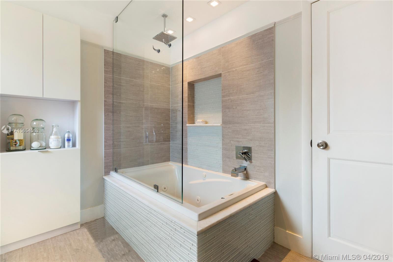 9 Pinta Road Miami, FL 33133 - Photo 15 of 22